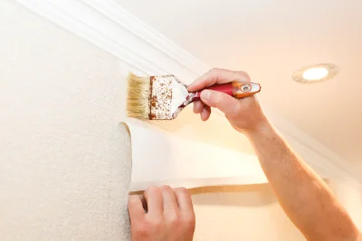 Pose de papier peint à Saussemesnil — revêtements muraux et toiles de verre